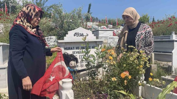 OSMANİYE DEPREM ŞEHİTLİĞİNDE HÜZÜNLÜ BAYRAM
