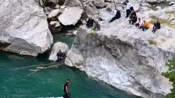 KAHRAMANMARAŞ’TA NEHİRDE KAYBOLAN ŞAHIS İÇİN ARAMA ÇALIŞMALARI SÜRÜYOR