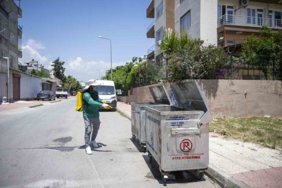 MERSİN’DE KURBAN KESİM ALANLARINDA BAYRAM TEMİZLİĞİ