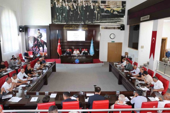 AKSU BELEDİYE BAŞKANI YILDIRIM’DAN CEMAL ENGİNYURT’A TEPKİ