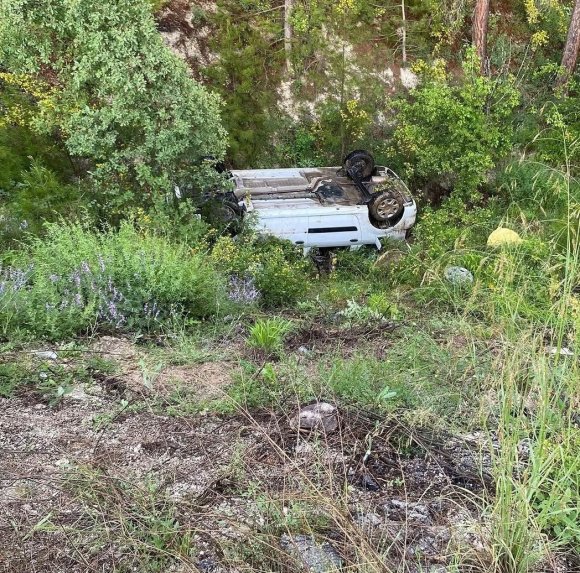 BURDUR’DA OTOMOBİL TAKLA ATTI: 1 ÖLÜ, 2 YARALI
