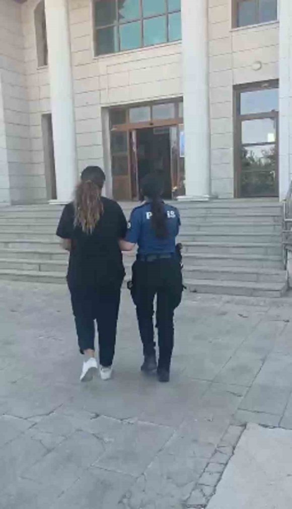 HATAY’DA HAPİS CEZASI İLE ARANAN 2 KİŞİ TUTUKLANDI
