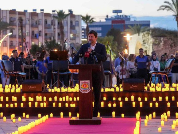 TARSUS’TA TARİH VE SANATIN BULUŞMA NOKTASI KLEOPATRA MEYDANI AÇILDI