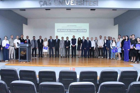 BİLİRKİŞİLİK TEMEL EĞİTİMİNİ TAMAMLAYAN 42 KURSİYERLERE SERTİFİKALARI VERİLDİ