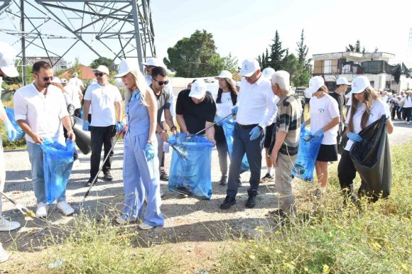DÜDEN ÇAYI’NDA TEMİZLİK SEFERBERLİĞİ