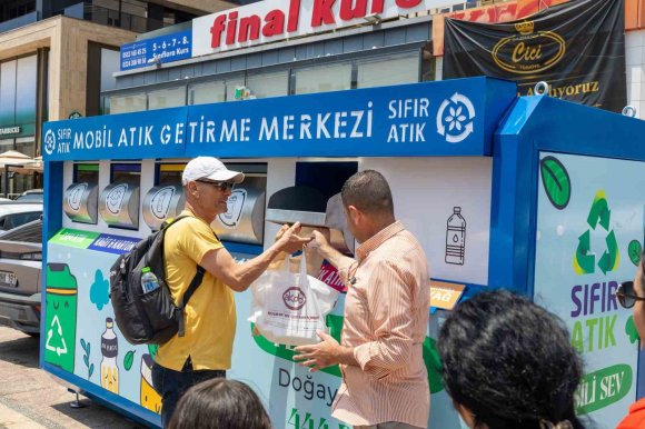 MEZİTLİ’DE MOBİL ATIK GETİRME MERKEZLERİ HİZMETE GİRDİ