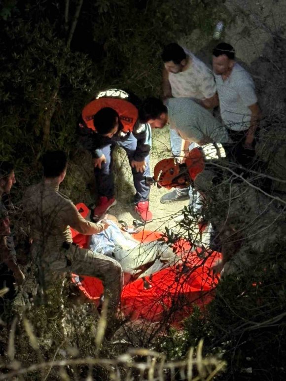 ALZHEİMER HASTASI 79 YAŞINDAKİ ADAM 43 SAAT SONRA YARALI HALDE BULUNDU