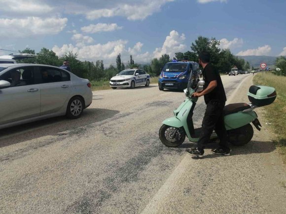 ISPARTA’DA MOTOSİKLET KAZASI: 1 AĞIR YARALI