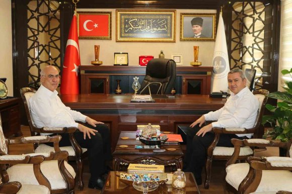 MERSİN’DE DEVLET KORUMASINDAKİ ÇOCUKLAR İÇİN ’İLK ŞEFKAT PROJESİ’ PROTOKOLÜ İMZALANDI
