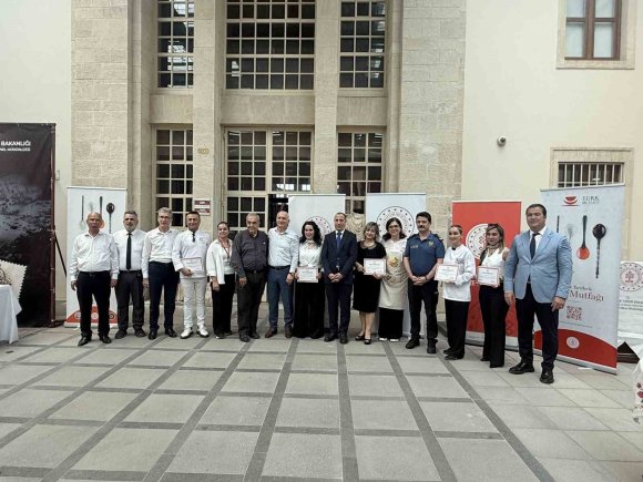 TARSUS MÜZESİNDE TÜRK MUTFAĞI HAFTASI COŞKUSU