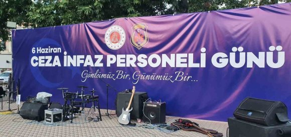 İNFAZ VE KORUMA MEMURLARI GÜNÜ YALVAÇ’TA KONSER VE GÖSTERİLERLE KUTLANDI