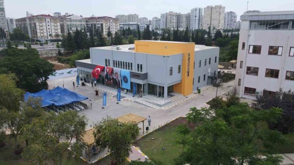 AKDENİZ ÜNİVERSİTESİ HASTANESİNDE 9 AYDA TAMAMLANAN NÖROLOJİ POLİKLİNİĞİ AÇILDI