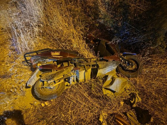 ANTAKYA’DA DEREYE UÇAN MOTOSİKLETİN SÜRÜCÜSÜ YARALANDI