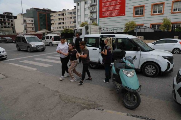 LGS’YE GİREN ENGELLİ ÖĞRENCİLERE HBB’DEN ULAŞIM DESTEĞİ