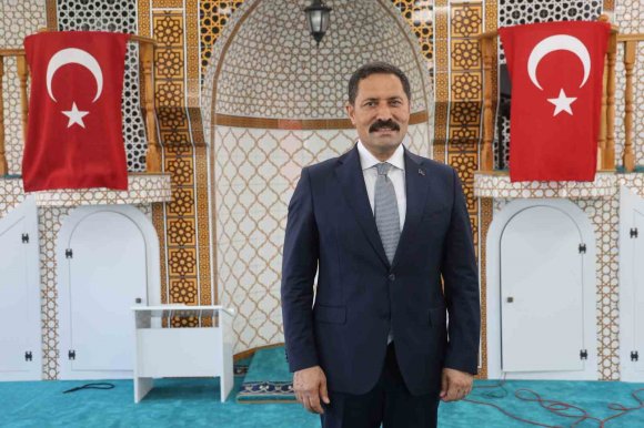DEPREMİN ARDINDAN İNŞA EDİLEN 130’UNCU CAMİ DUALARLA İBADETE AÇILDI