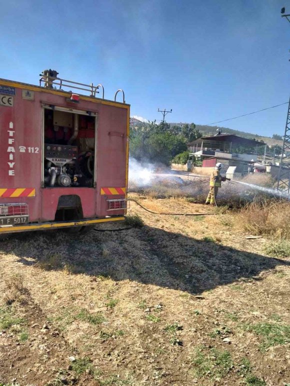 KIRIKHAN’DA BAHÇE YANGINI