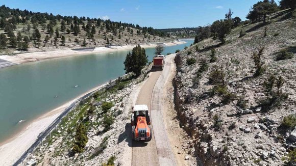 MERSİN’DE KIRSAL ULAŞIMI RAHATLATAN ASFALT ÇALIŞMASI TAMAMLANDI