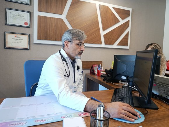 KARDİYOLOJİ UZMANINDAN GENÇLERDE ARTAN KALP KRİZİ VAKALARINA KARŞI UYARI