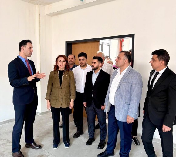 AKDENİZ’E YENİ GENÇLİK MERKEZİ KAZANDIRILIYOR