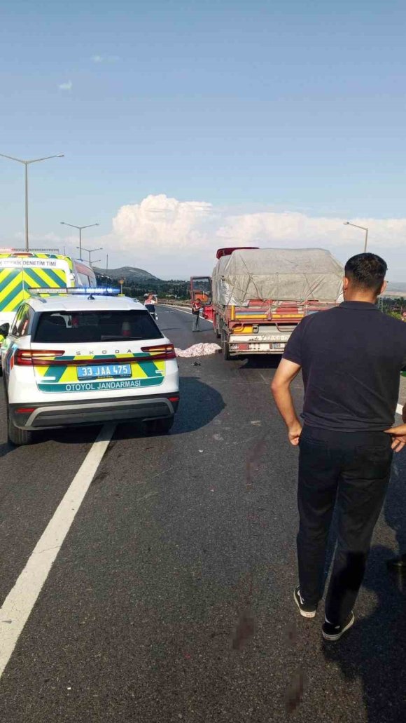 TARSUS’TA TRAFİK KAZASI: 1 ÖLÜ