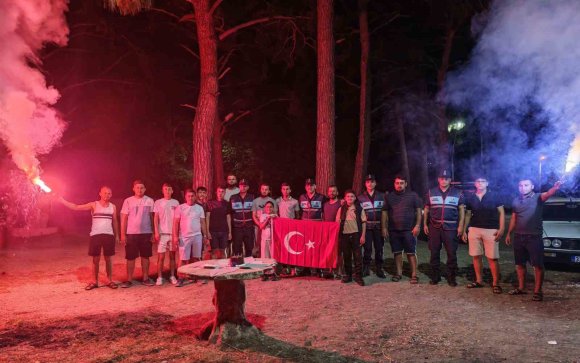 JANDARMA EKİPLERİNE KAVGA İHBARLI SÜRPRİZ KUTLAMA