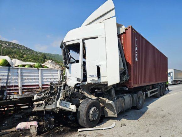 OTOYOLDA TIR KAZASI: 1 YARALI