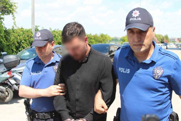 BAR ÇALIŞANI KADINI GÖTÜRMEK İSTEDİ, REDDEDİLİNCE 2 KİŞİYİ VURDU: UZMAN ÇAVUŞ TUTUKLANDI