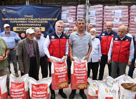 KAHRAMANMARAŞ’TA ÜRETİCİLERE 47 TON SOYA TOHUMU