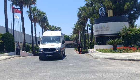 MANAVGAT’TA OTELDE KLOR GAZI SIZINTISINDAN 25 KİŞİ ETKİLENDİ