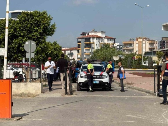 SERİK’TE UYUŞTURUCU OPERASYONU: 9 GÖZALTI