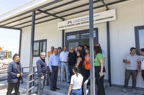 MERSİN’DE YOL YAPIM HİZMETLERİNE MODERN MERKEZ