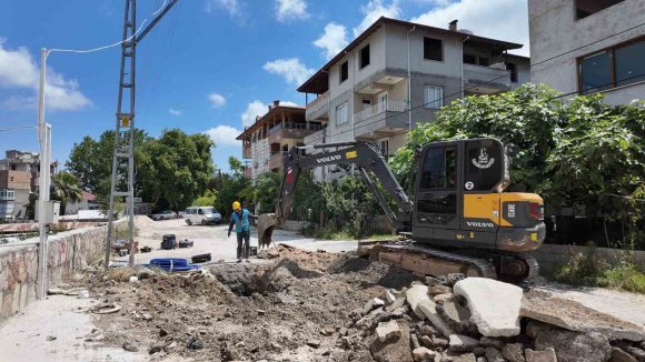 DEFNE’DE İÇME SUYU ALTYAPISI GÜÇLENİYOR