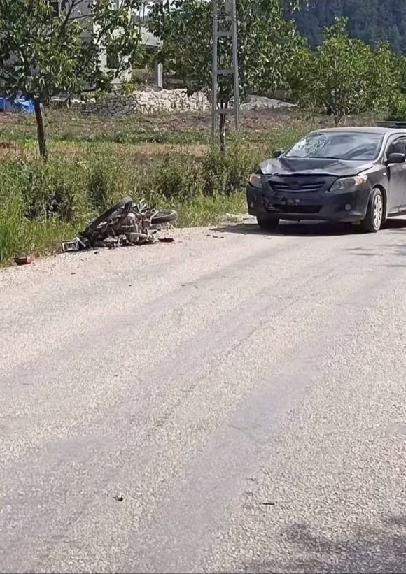 YAYLADAĞI’NDA TRAFİK KAZASI: 2 YARALI