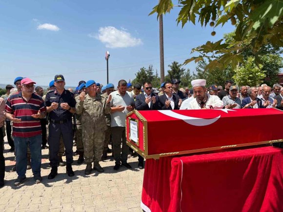 OSMANİYE’DE KIBRIS GAZİSİ DURDU MEHMET KÖKEN SON YOLCULUĞUNA UĞURLANDI