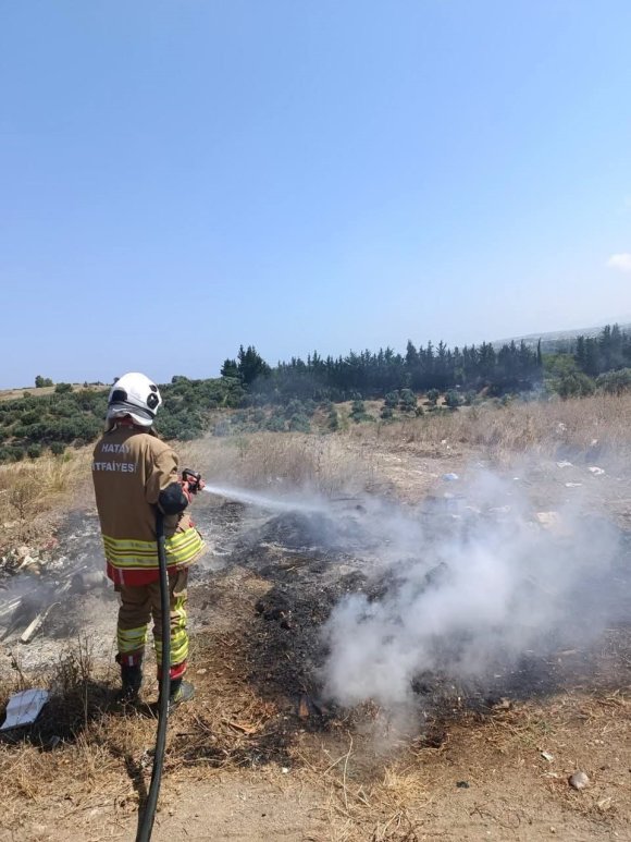 ARSUZ’DA ÇÖPLÜK YANGINI