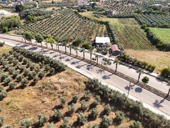 HBB, HASSA’DA PRESTİJ CADDE ÇALIŞMALARINI SÜRDÜRÜYOR