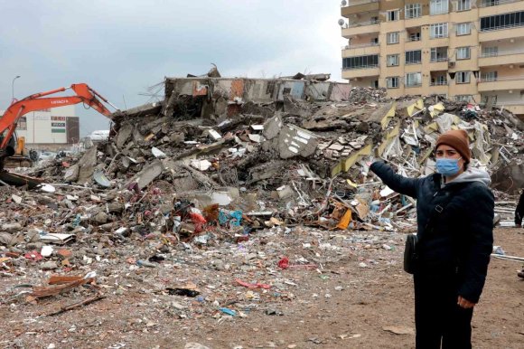 EBRAR SİTESİ K BLOK DAVASINDA YARGILAMA SÜRDÜ: MAHKEME DURUŞMAYI 11 EYLÜL’E ERTELEDİ