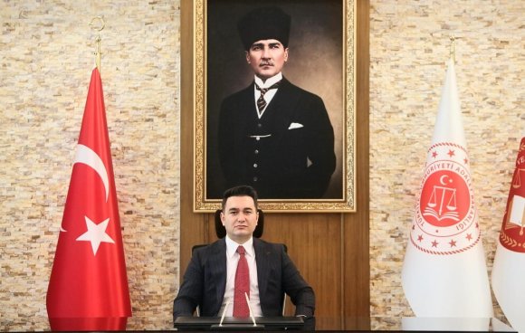 MERSİN CUMHURİYET BAŞSAVCISI YASİN EMRE GÖREVİNE BAŞLADI