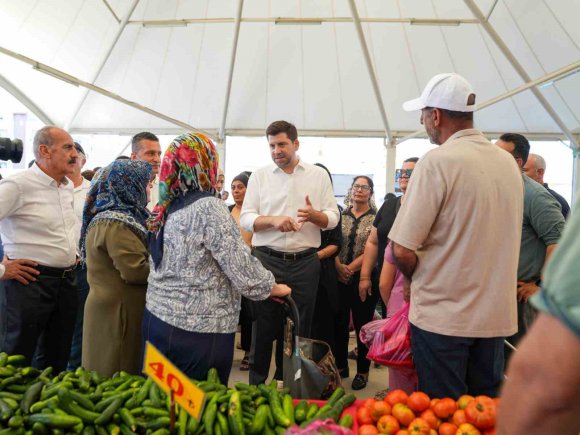 TARSUS’TA 4 YILDIR ATIL KALAN SEMT PAZARI YENİDEN HİZMETE AÇILDI