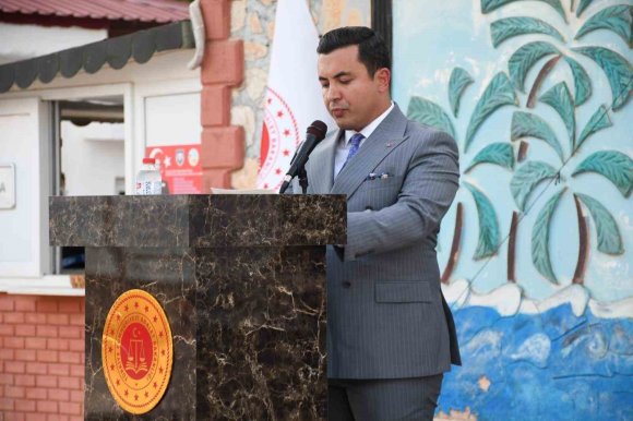 ANAMUR ADLİYESİNDE GÖREV YERİ DEĞİŞEN YARGI MENSUPLARINA VEDA PROGRAMI