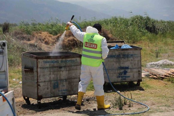 HATAY BÜYÜKŞEHİR BELEDİYESİ İL GENELİNDE İLAÇLAMA ÇALIŞMALARINA ARALIKSIZ DEVAM EDİYOR