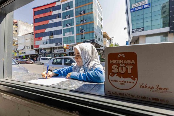 MERSİN’DE ANNE ADAYLARINA HAMİLELİK BOYUNCA SÜT DESTEĞİ
