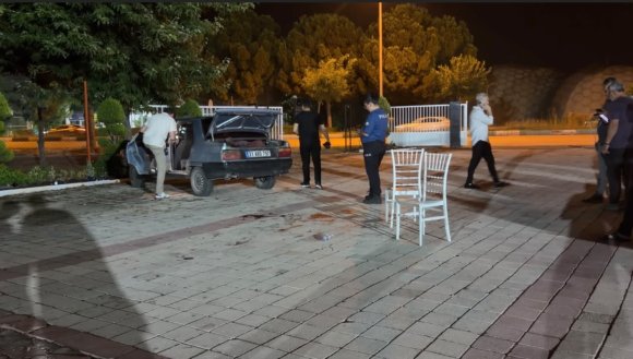 DÜĞÜNDE BAŞLAYAN TARTIŞMA SİLAHLI KAVGAYA DÖNÜŞTÜ: 1 ÖLÜ, 6 YARALI