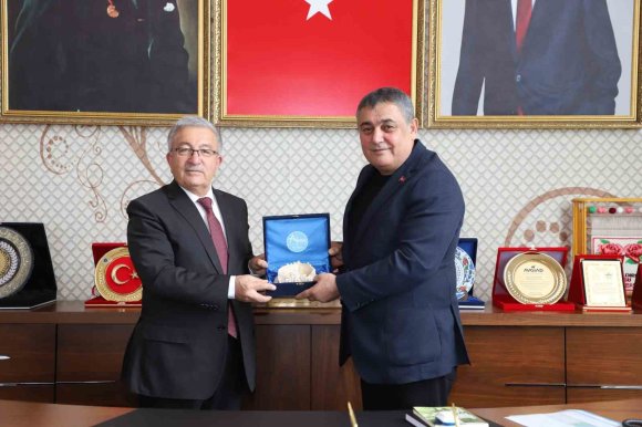 AKSU BELEDİYELERİ ARASINDA GÜÇ BİRLİĞİ PROTOKOLÜ