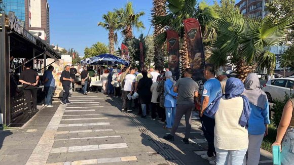 ALPEDO KERVAN’DAN AŞURE İKRAMI