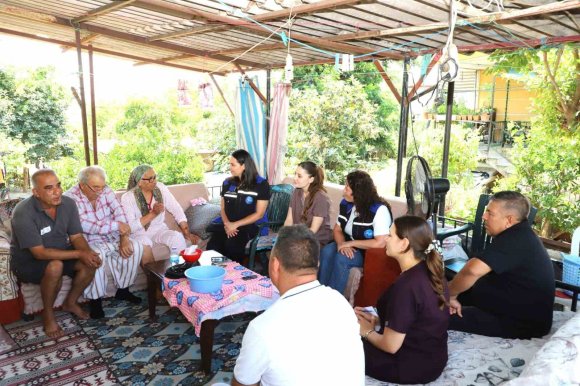 AKSU BELEDİYESİNDEN VATANDAŞLARA SOSYAL DESTEK VE SAĞLIK HİZMETİ