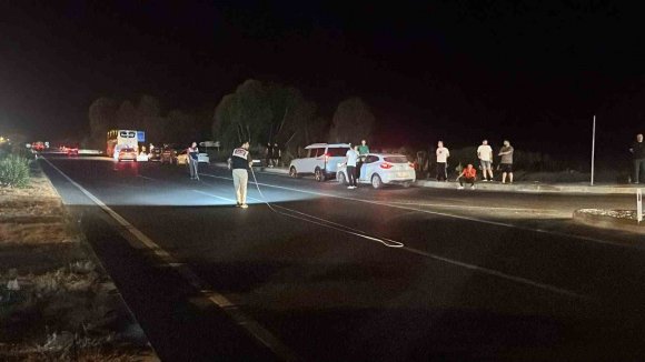 ALANYA’DA YOLUN KARŞISINA GEÇERKEN YOLCU OTOBÜSÜNÜN ÇARPTIĞI YAŞLI ADAM HAYATINI KAYBETTİ