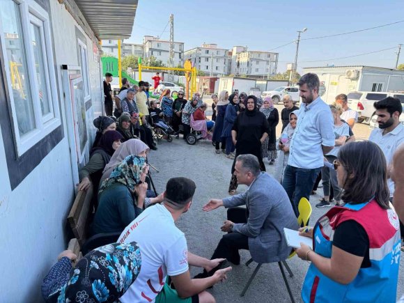 KAYMAKAM AKDAŞ, KONTEYNER KENTTE YAŞAYAN VATANDAŞLARLA BİR ARAYA GELDİ