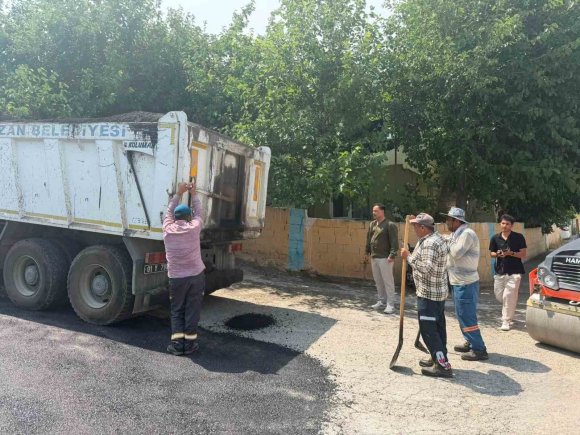 KOZAN’DA YOL ÇALIŞMALARINA HIZ VERİLDİ