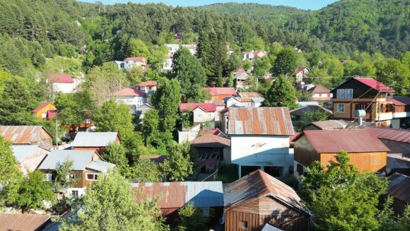 AMANOSLARIN ETEKLERİNDEKİ ZORKUN YAYLASI YAZIN VAZGEÇİLMEZİ OLDU